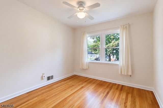 5 Surrey Ln, Madison Boro, NJ 07940