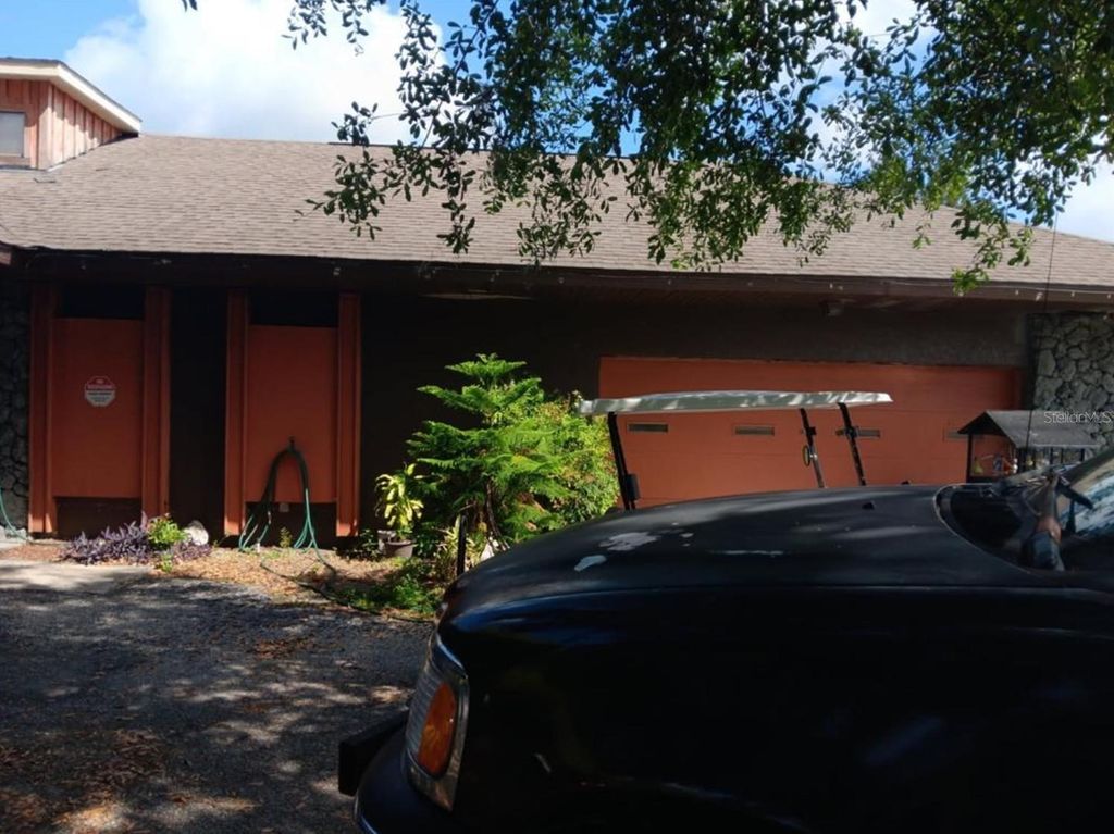Image 29 of property listing at 2922 RUSTWOOD LANE, Eustis, FL 32726
