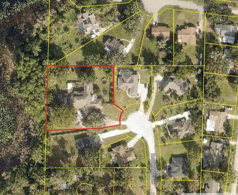 Image 32 of property listing at 2922 RUSTWOOD LANE, Eustis, FL 32726