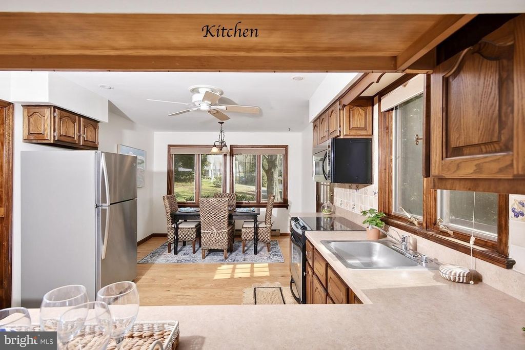 Image 15 of property listing at 19 TOWER RD, Chesapeake City, MD 21915