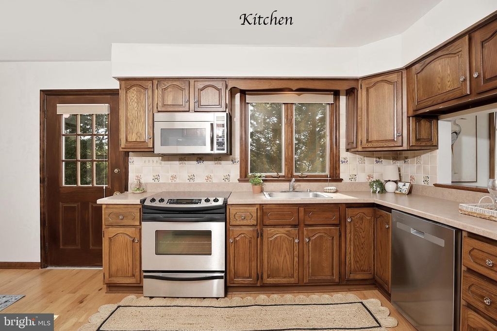 Image 17 of property listing at 19 TOWER RD, Chesapeake City, MD 21915