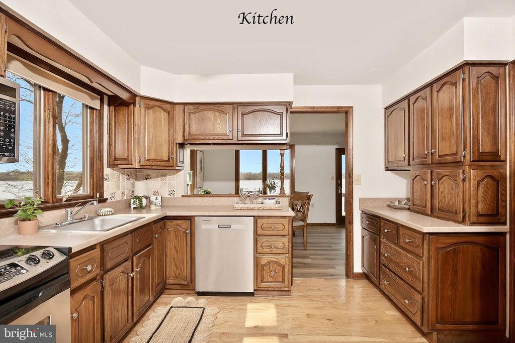 Image 18 of property listing at 19 TOWER RD, Chesapeake City, MD 21915