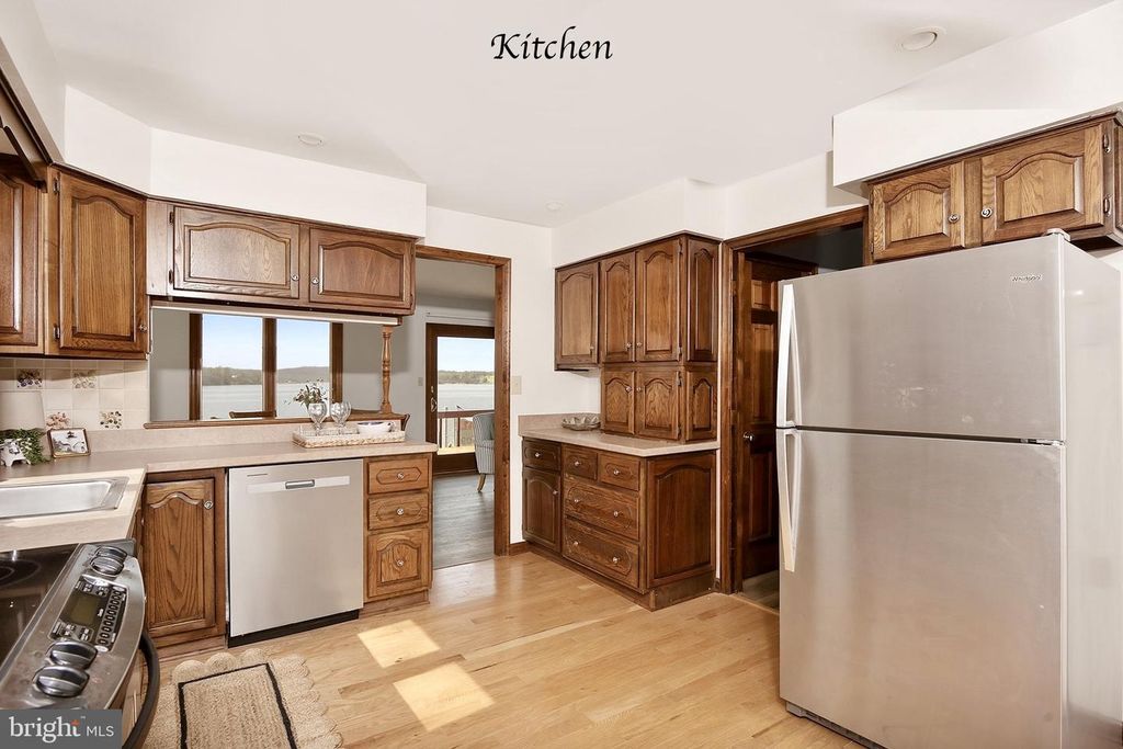 Image 19 of property listing at 19 TOWER RD, Chesapeake City, MD 21915