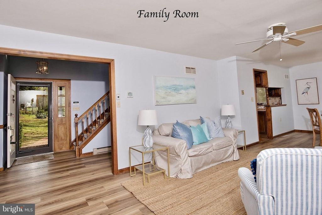 Image 5 of property listing at 19 TOWER RD, Chesapeake City, MD 21915