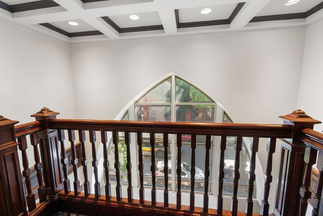2 Clarendon St 302, Boston, MA 02116