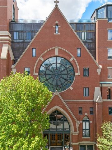 2 Clarendon St 302, Boston, MA 02116
