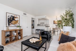 4917 N 73RD Street 9, Scottsdale, AZ 85251