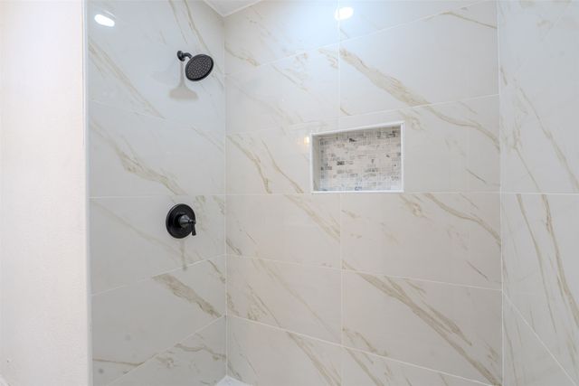 1022 Shenandoah Drive, Arlington, TX 76014