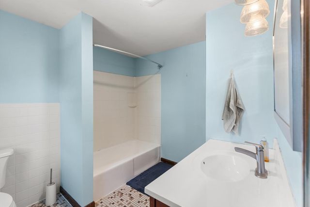 57 Newbury St. 2, Somerville, MA 02144