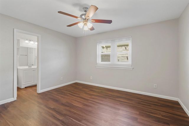 1716 Manor Garden, Greenville, TX 75401
