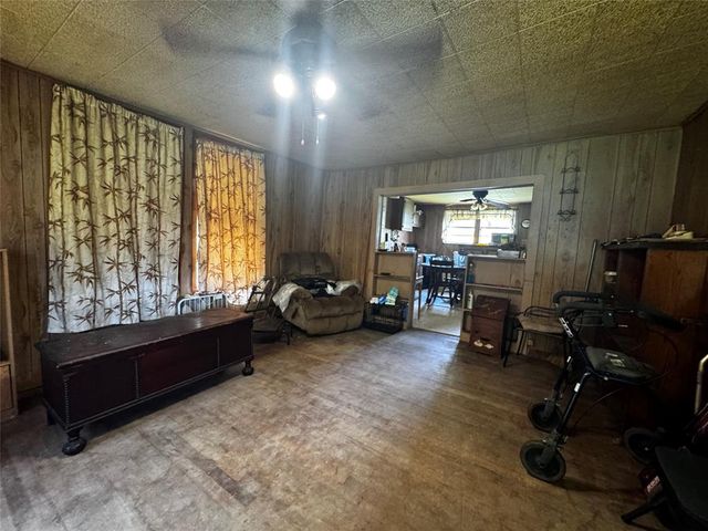 2803 Horn Road, Bay City, TX 77414