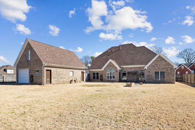 7011 ALDER WOOD DR, Millington, TN 38053