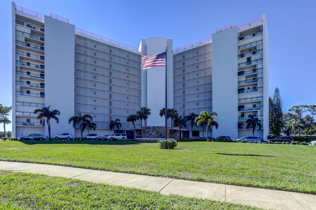 336 Golfview Road PH09, North Palm Beach, FL 33408