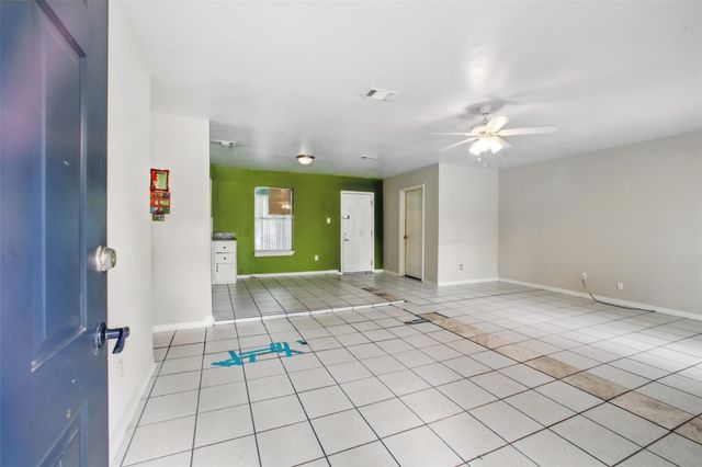 1911 Thonig Road, Houston, TX 77055