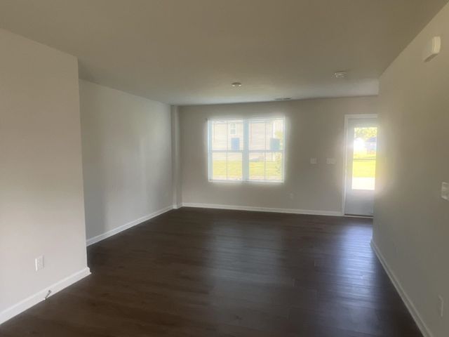 906 English Green Way, Woodruff, SC 29388