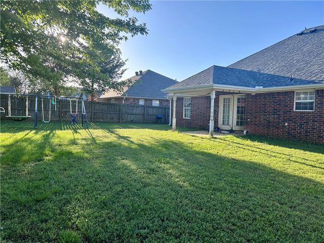 887 Palisades Avenue, Springdale, AR 72764