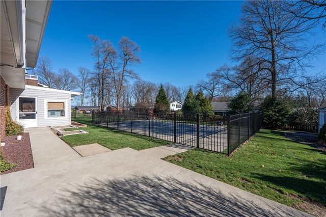 1106 Scenic Dr, Unity Twp, PA 15601