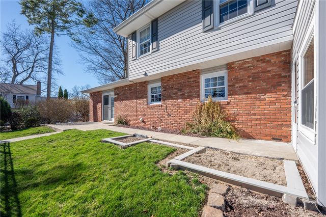 1106 Scenic Dr, Unity Twp, PA 15601