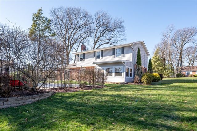 1106 Scenic Dr, Unity Twp, PA 15601