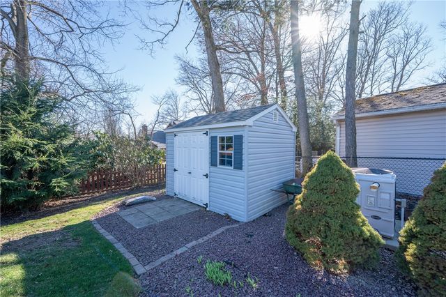 1106 Scenic Dr, Unity Twp, PA 15601