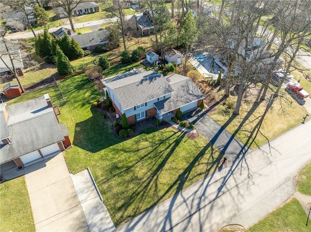 1106 Scenic Dr, Unity Twp, PA 15601