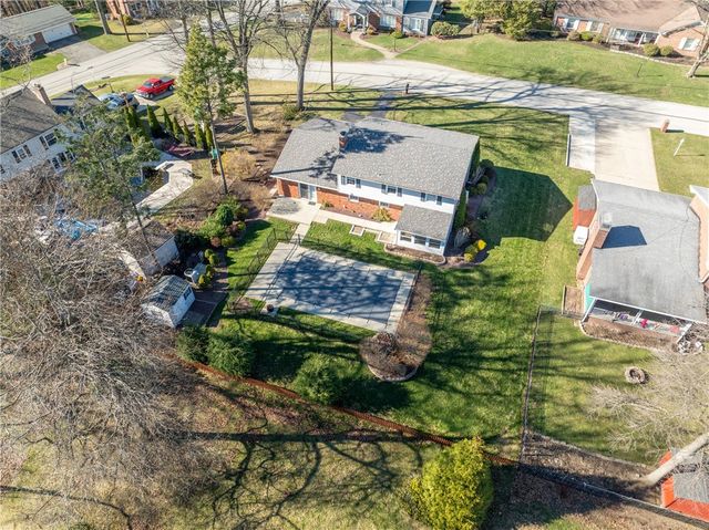 1106 Scenic Dr, Unity Twp, PA 15601