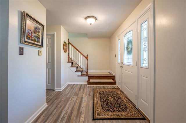 1106 Scenic Dr, Unity Twp, PA 15601