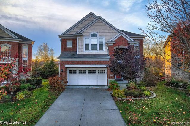 45101 Bartlett Drive, Novi, MI 48377