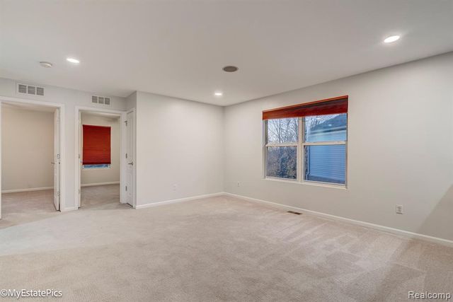 45101 Bartlett Drive, Novi, MI 48377