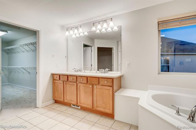 45101 Bartlett Drive, Novi, MI 48377