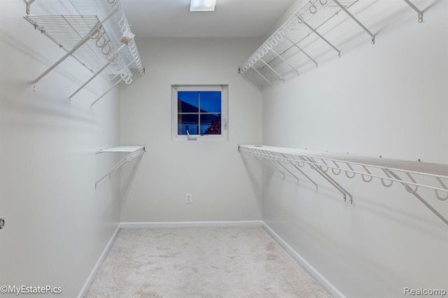 45101 Bartlett Drive, Novi, MI 48377