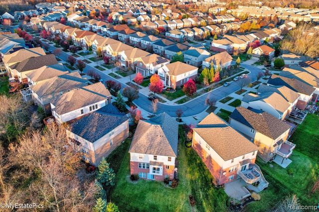 45101 Bartlett Drive, Novi, MI 48377