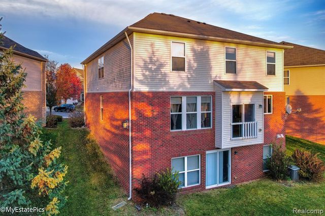 45101 Bartlett Drive, Novi, MI 48377