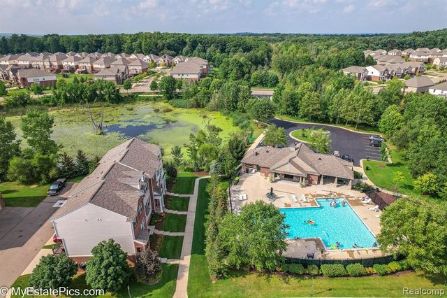 45101 Bartlett Drive, Novi, MI 48377