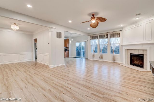 45101 Bartlett Drive, Novi, MI 48377