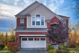 45101 Bartlett Drive, Novi, MI 48377