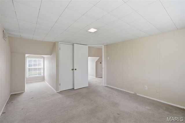 9 Berry Wood Drive, Glendale, MO 63122