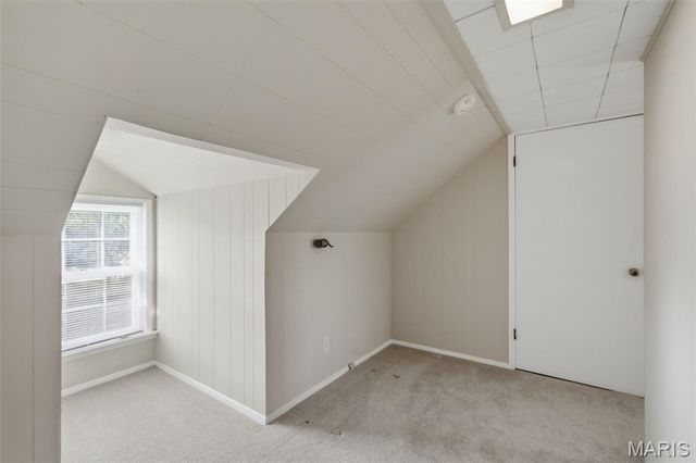 9 Berry Wood Drive, Glendale, MO 63122
