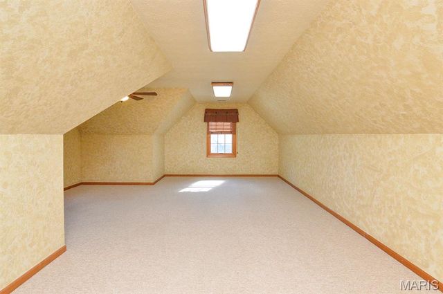 800 Springwood Drive, Belleville, IL 62220