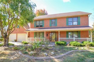 800 Springwood Drive, Belleville, IL 62220