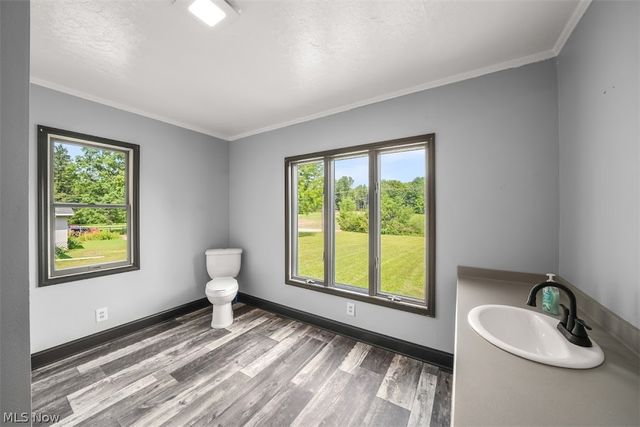 4229 State Route 305, Southington, OH 44470