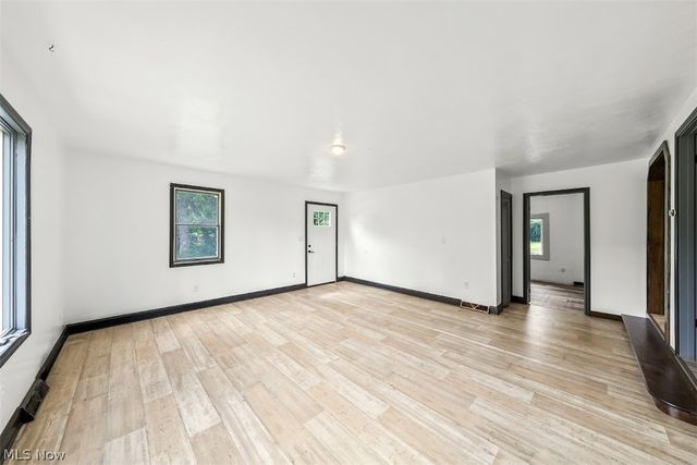 4229 State Route 305, Southington, OH 44470