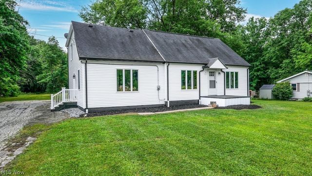 4229 State Route 305, Southington, OH 44470