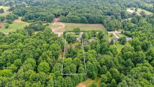 4229 State Route 305, Southington, OH 44470