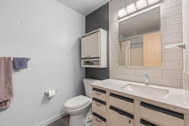 18372 N Ridge Court 6, Spring Lake, MI 49456