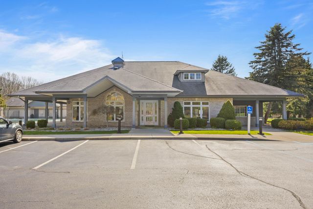 18372 N Ridge Court 6, Spring Lake, MI 49456