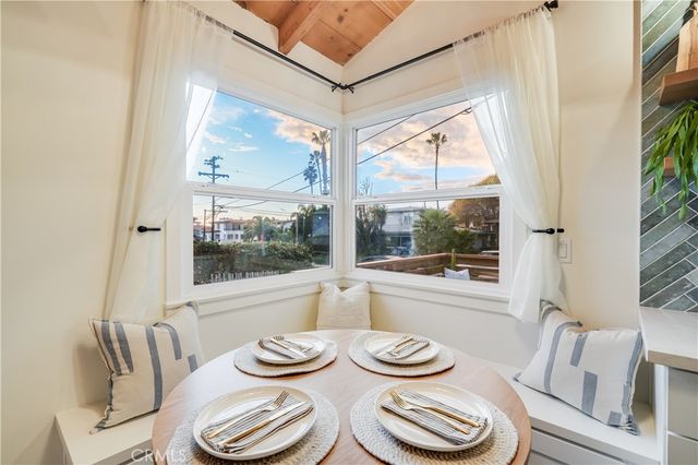 325 W Avenida Palizada, San Clemente, CA 92672