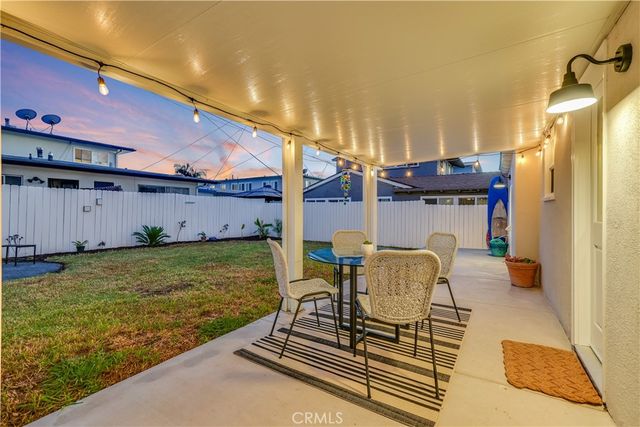 325 W Avenida Palizada, San Clemente, CA 92672