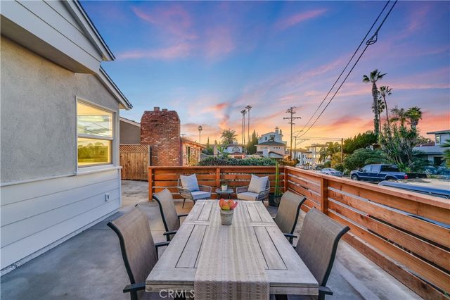 325 W Avenida Palizada, San Clemente, CA 92672