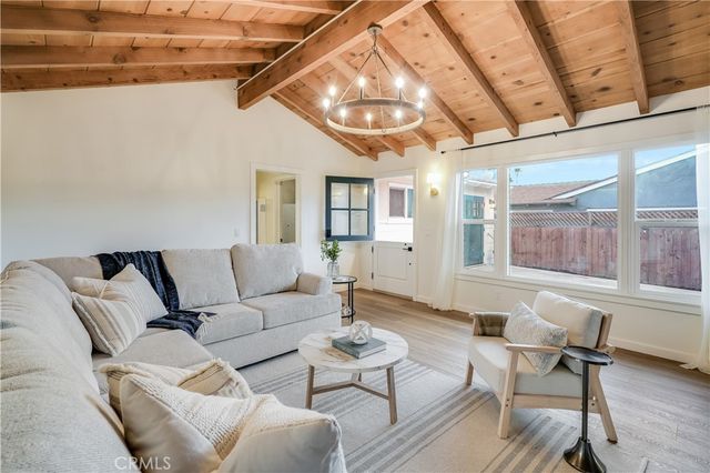 325 W Avenida Palizada, San Clemente, CA 92672